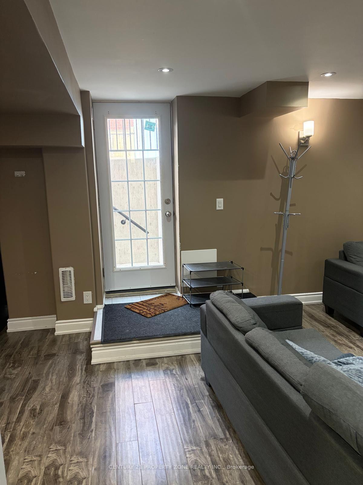1-deancrest-crescent-brampton-ontario-w13673914