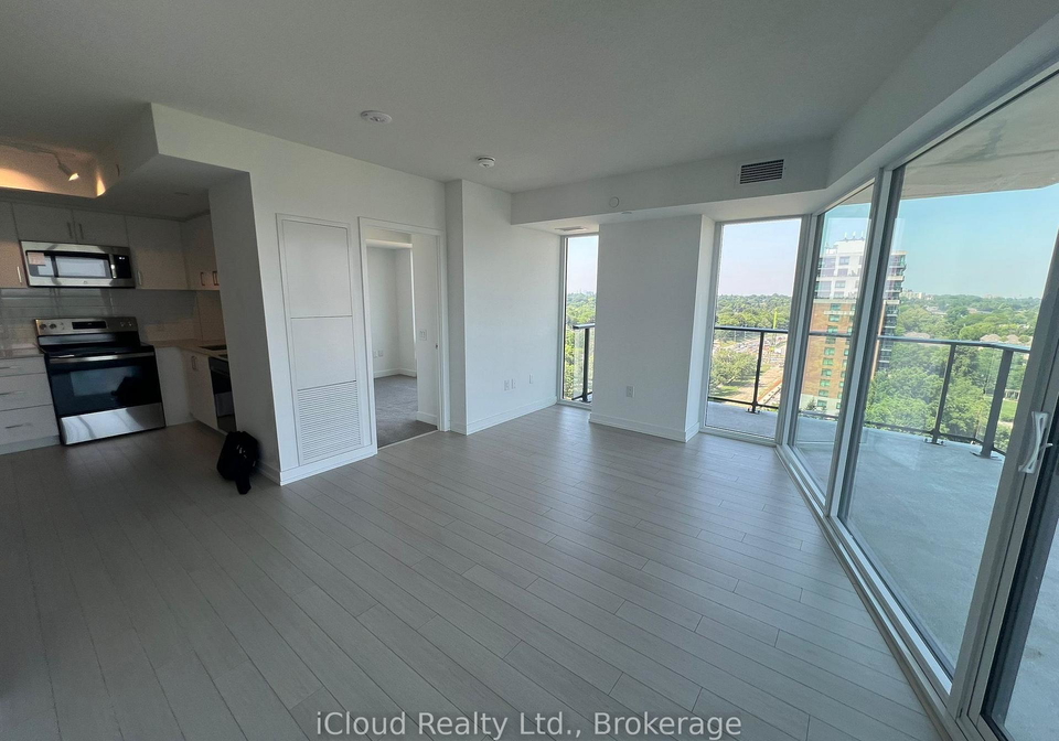 4010-eglinton-avenue-toronto-etobicoke-ontario-w13673918