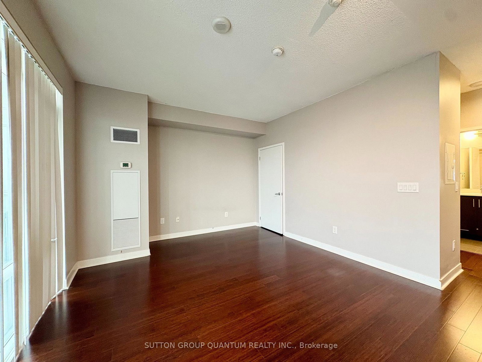 360-square-one-drive-mississauga-ontario-w13673960