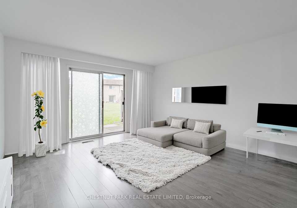 44-romfield-drive-toronto-york-ontario-w13674046