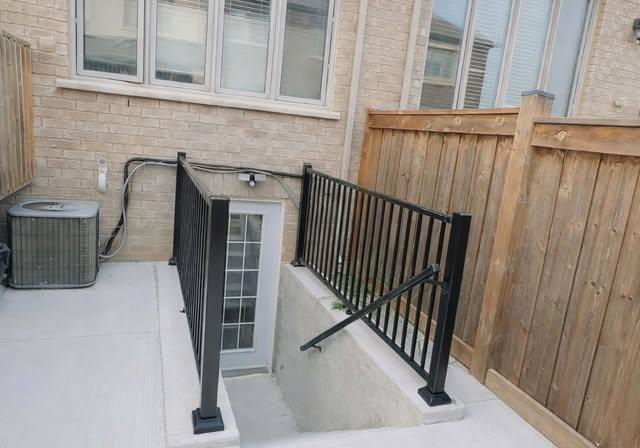 1309-restivo-lane-milton-ontario-w13674056
