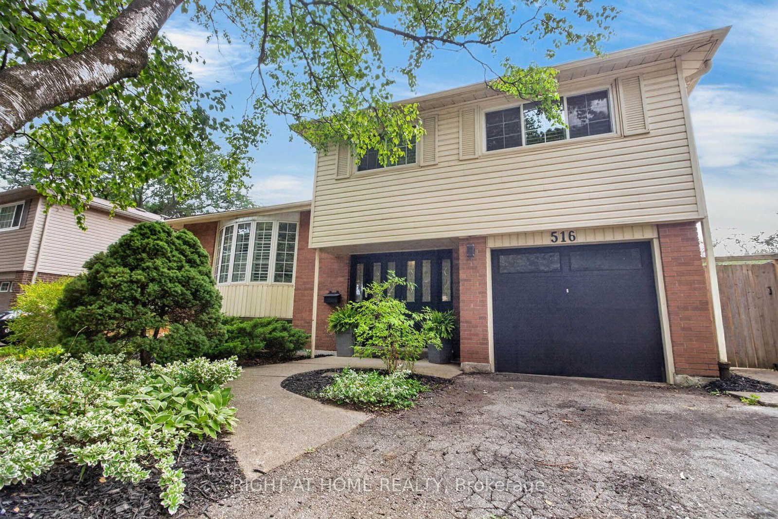 516-kenmarr-crescent-burlington-ontario-w13674076