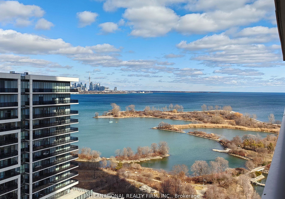 33-shore-breeze-drive-toronto-etobicoke-ontario-w13674098