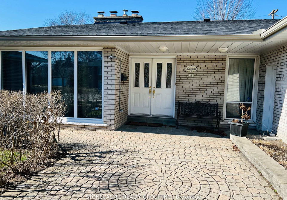 8-hartsdale-drive-toronto-etobicoke-ontario-w13674244