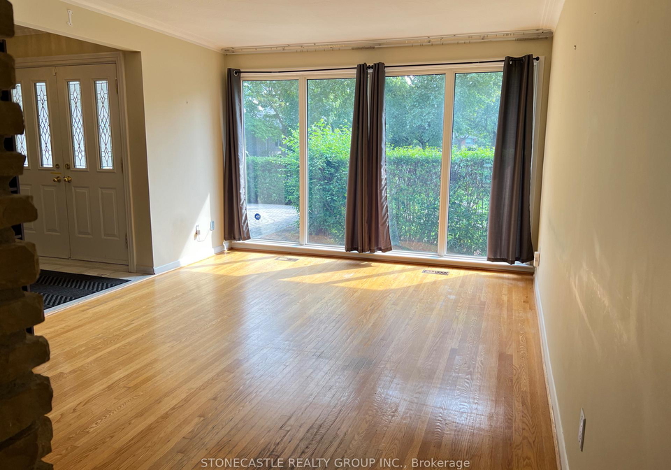 8-hartsdale-drive-toronto-etobicoke-ontario-w13674244