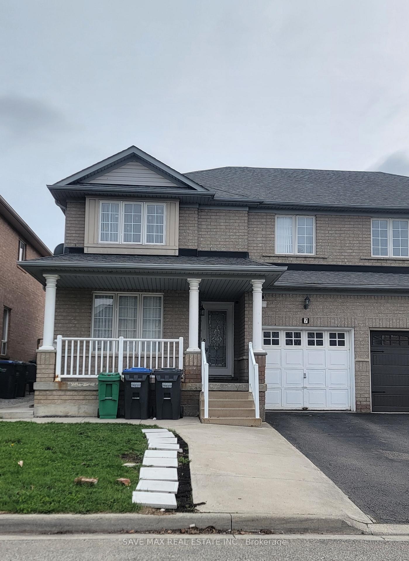 7-junction-crescent-brampton-ontario-w13674260
