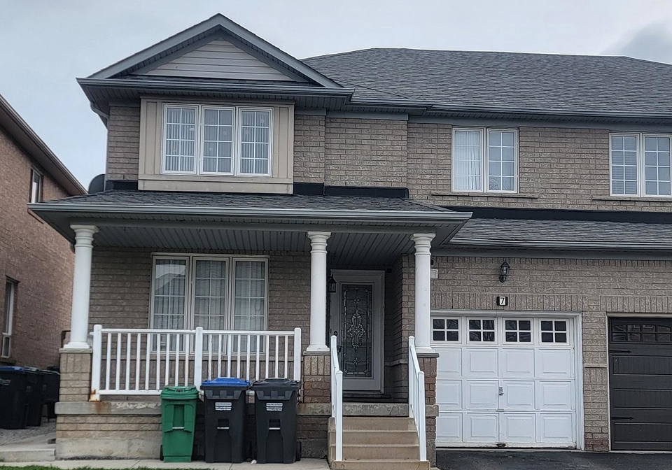 7-junction-crescent-brampton-ontario-w13674260