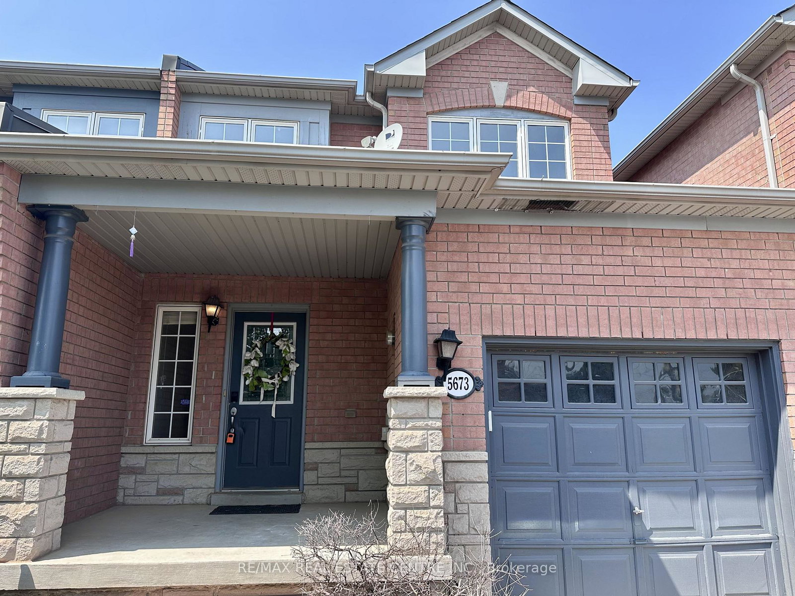 5673-flora-drive-burlington-ontario-w13674352