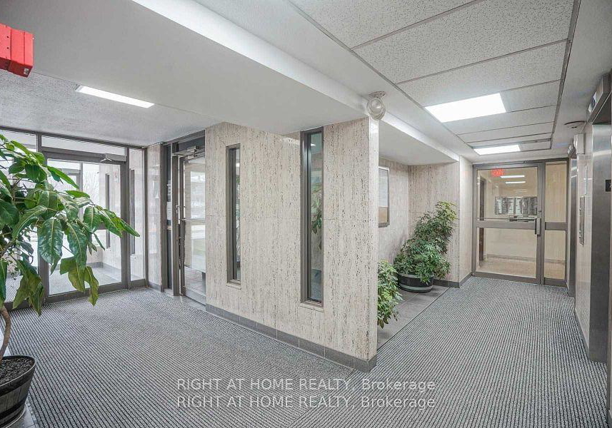 235-grandravine-drive-toronto-york-ontario-w13674398