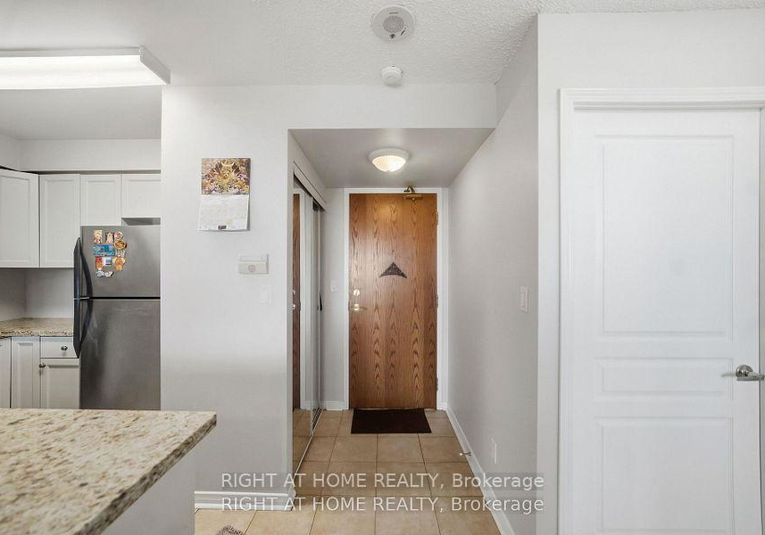 4879-kimbermount-avenue-mississauga-ontario-w13674442
