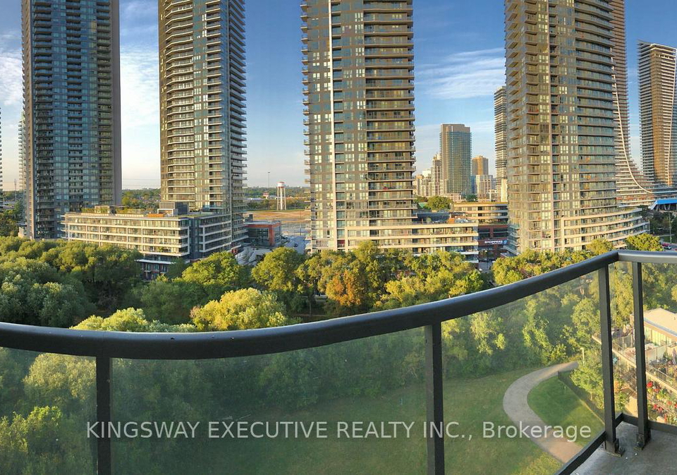 15-legion-road-toronto-etobicoke-ontario-w13674564