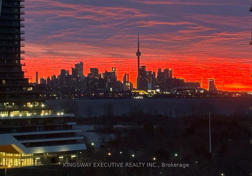 15-legion-road-toronto-etobicoke-ontario-w13674564