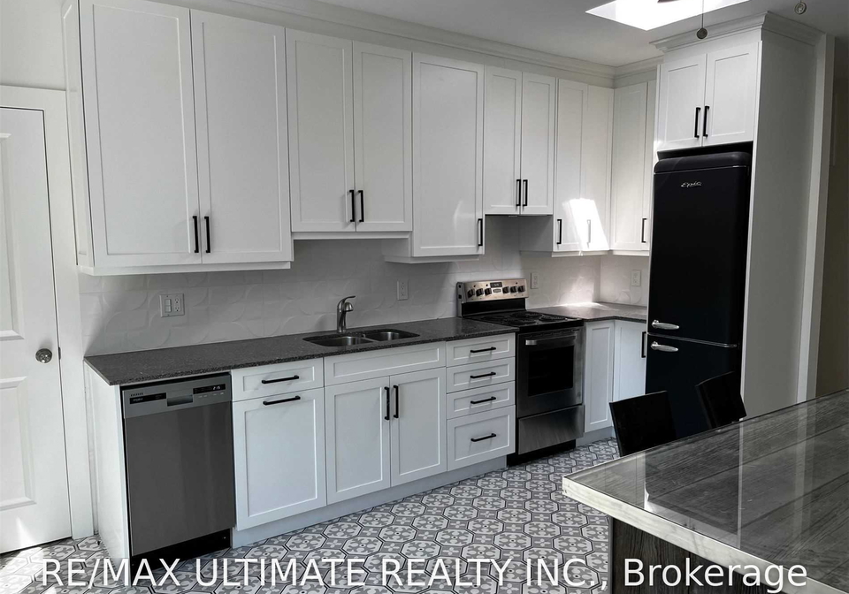 1065b-st-clair-avenue-w-toronto-toronto-ontario-w13674748