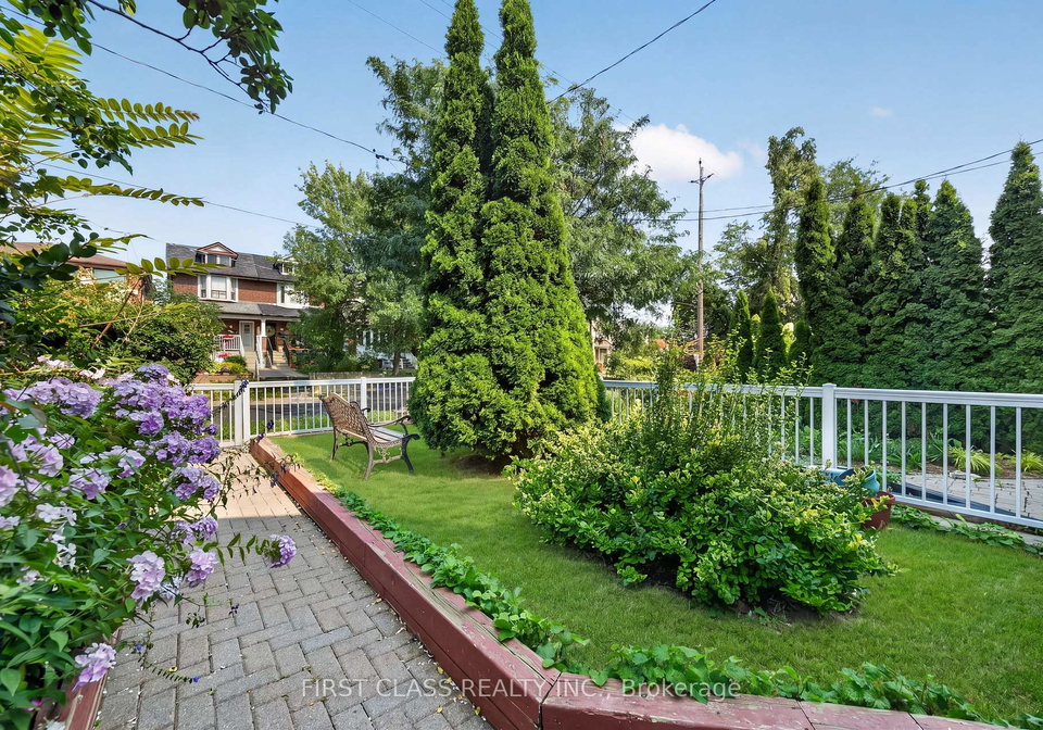 150-caledonia-road-toronto-toronto-ontario-w13674836