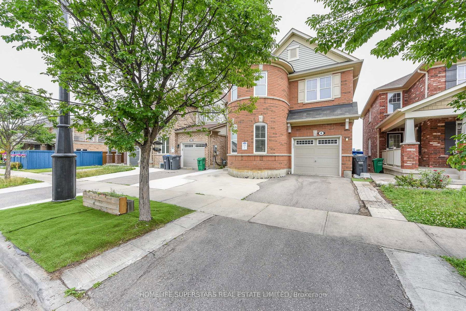 8-miracle-trail-n-brampton-ontario-w13674872