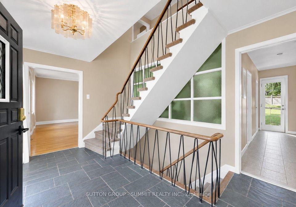 20-havenridge-drive-toronto-etobicoke-ontario-w13674874
