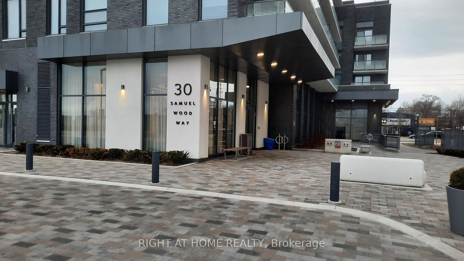 30-samuel-wood-way-toronto-etobicoke-ontario-w13674986