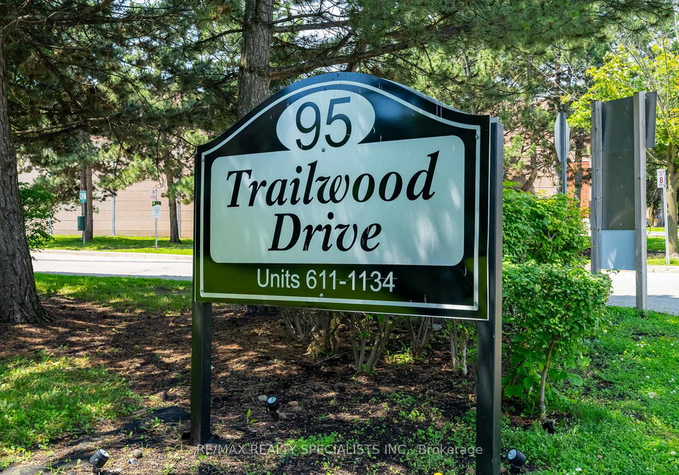 95-trailwood-drive-mississauga-ontario-w13675036