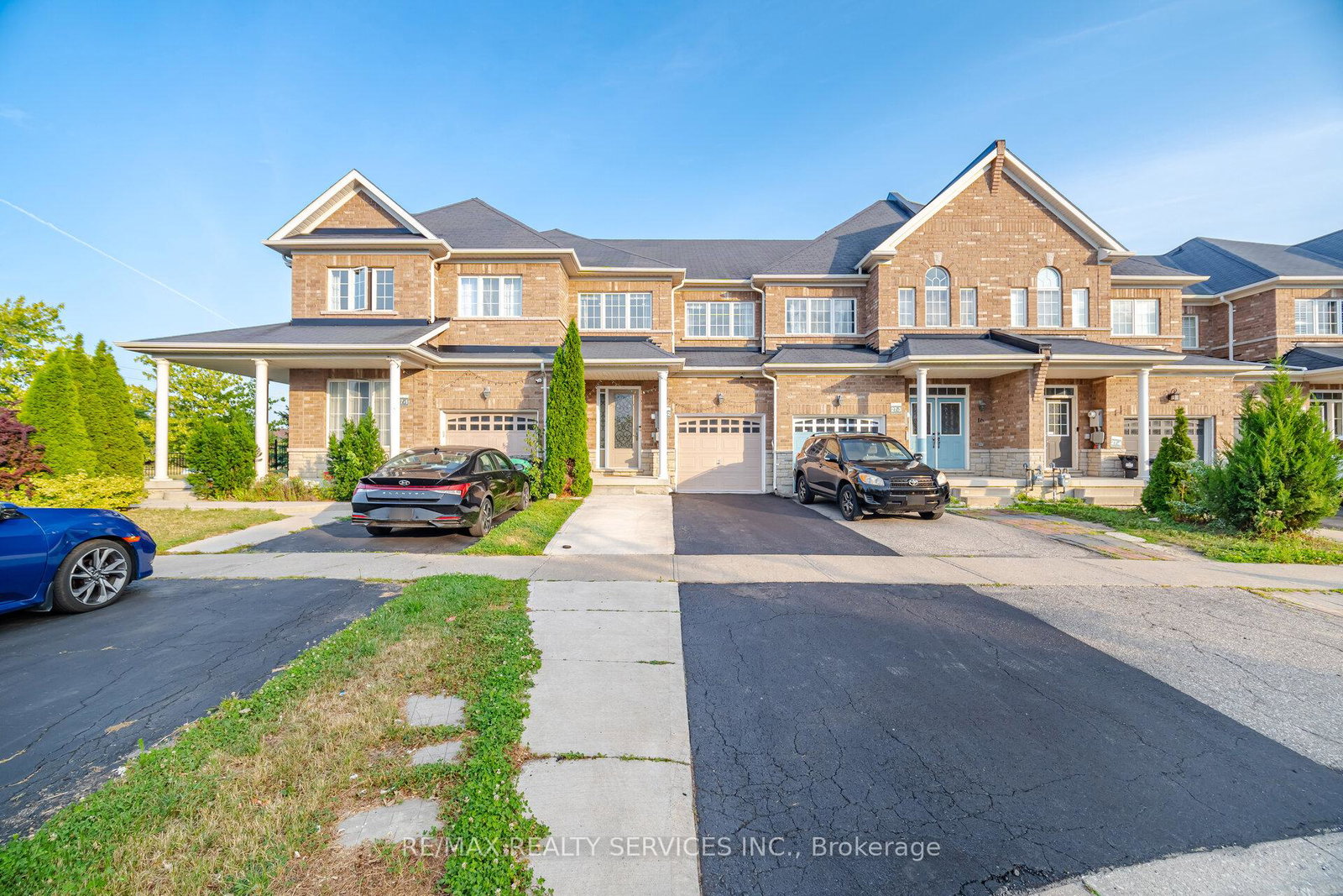 18-seedland-crescent-brampton-ontario-w13675126