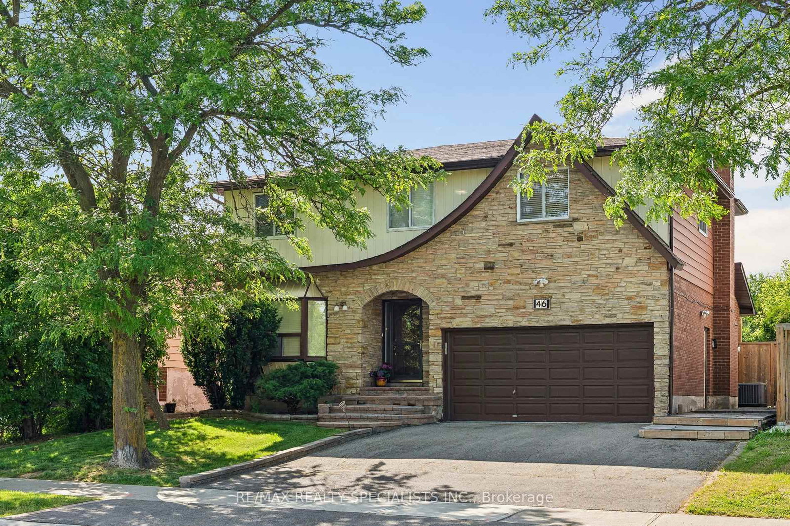 46-linkdale-road-brampton-ontario-w13675328