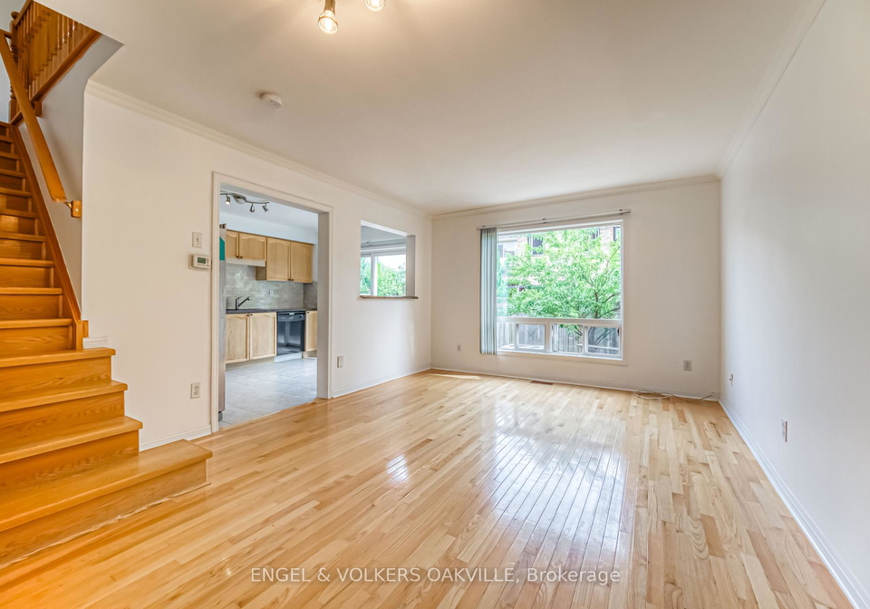1121-barclay-circle-milton-ontario-w13675348
