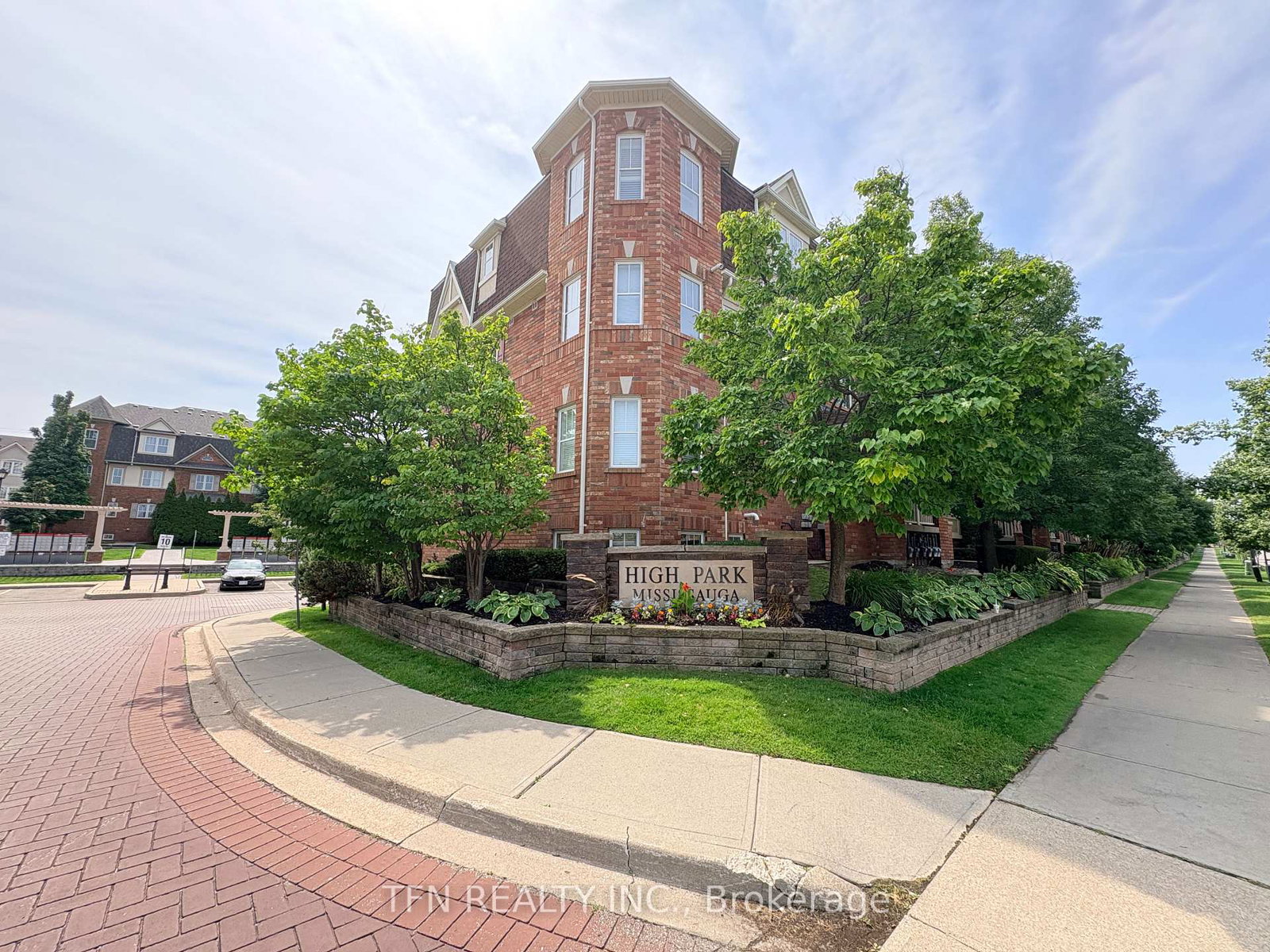 588-shoreline-drive-mississauga-ontario-w13675468