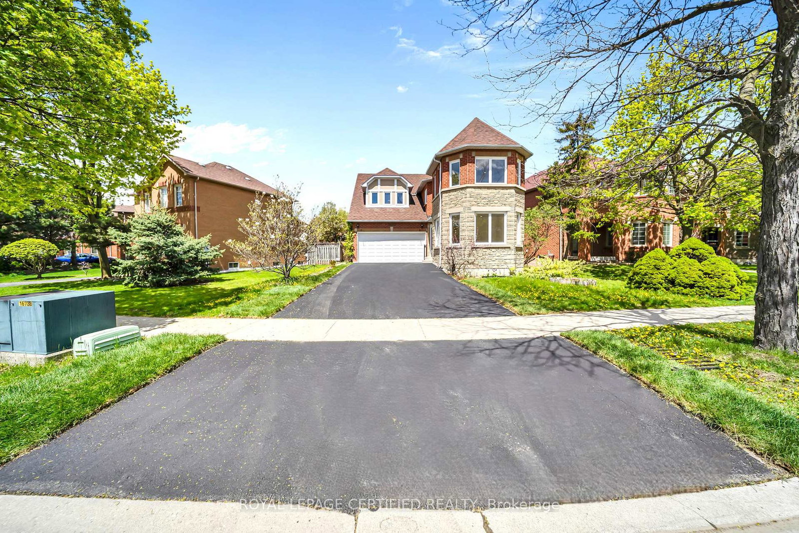 5016-natkarni-crescent-mississauga-ontario-w13675800