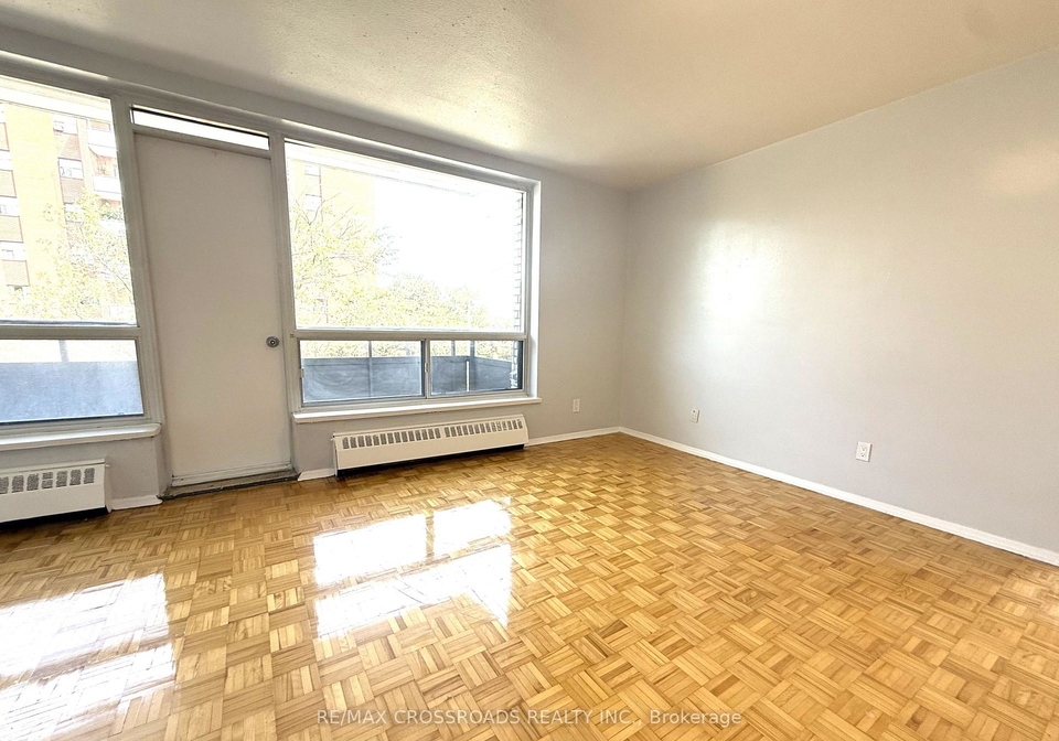 363-lakeshore-road-e-mississauga-ontario-w13675882