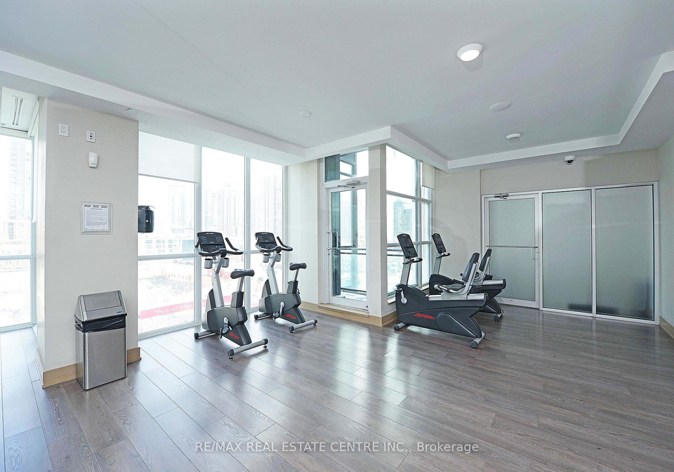 4070-confederation-parkway-mississauga-ontario-w13675884