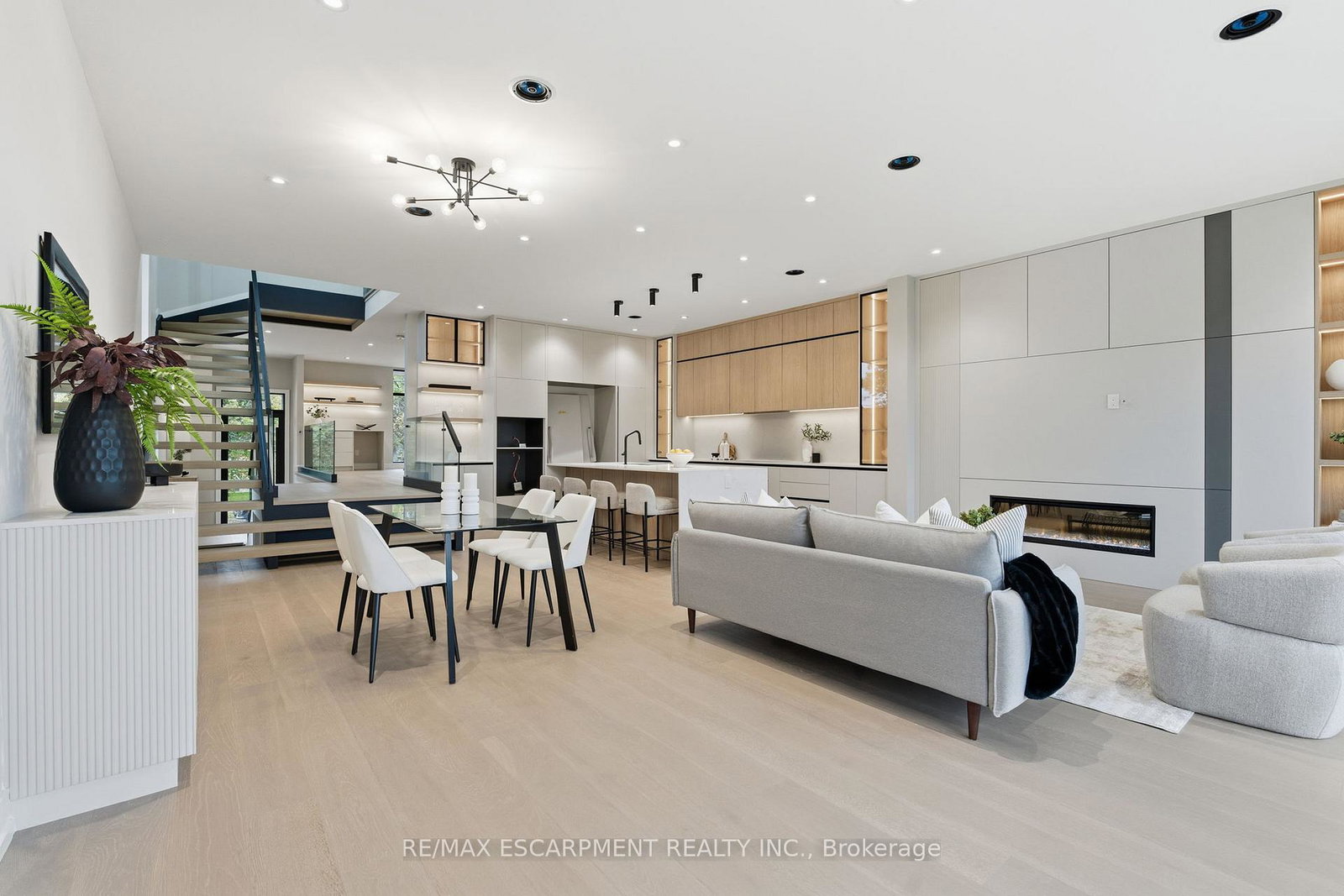 957-halliday-avenue-mississauga-ontario-w13676056