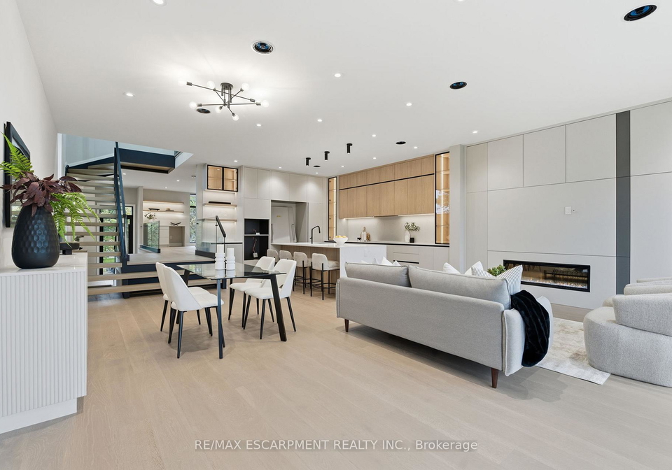 957-halliday-avenue-mississauga-ontario-w13676056