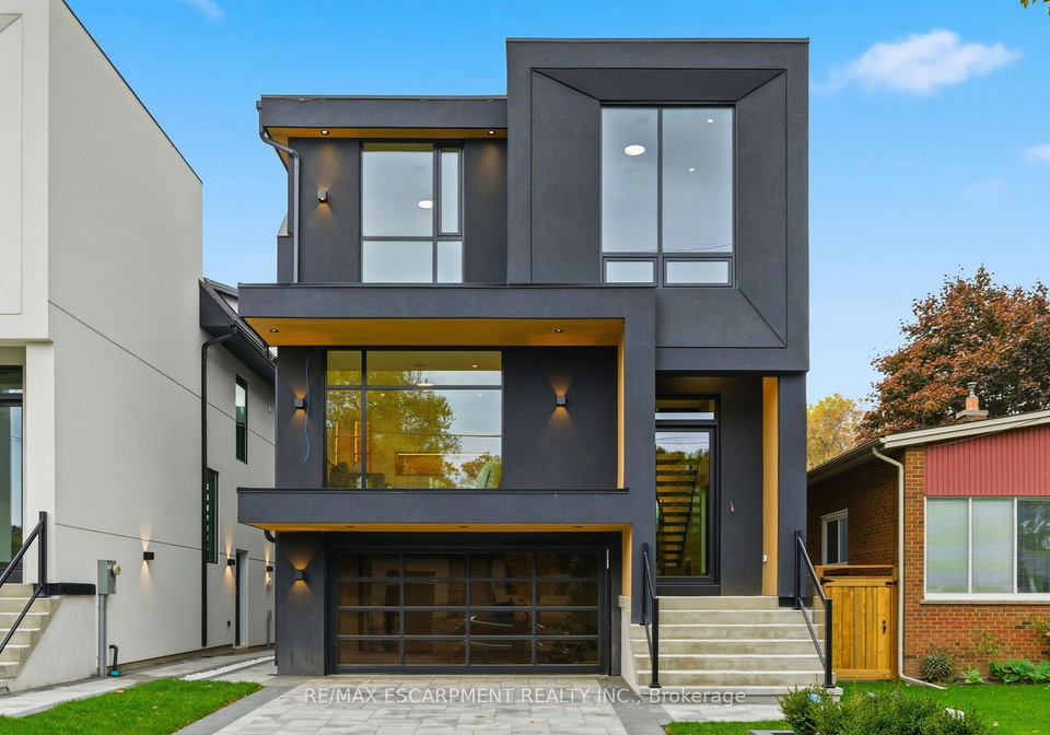 957-halliday-avenue-mississauga-ontario-w13676056
