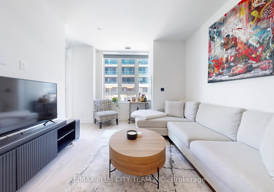 70-annie-craig-drive-w-toronto-etobicoke-ontario-w13676070
