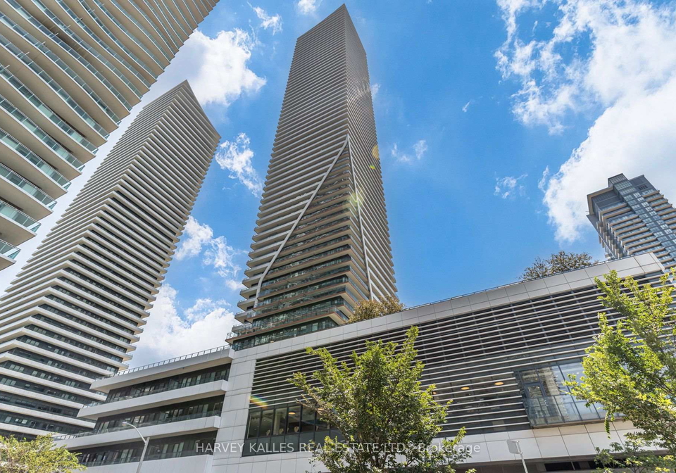 30-shore-breeze-drive-toronto-etobicoke-ontario-w13676094