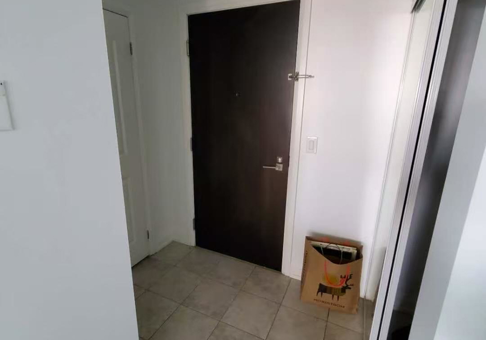 1070-sheppard-avenue-w-toronto-york-ontario-w13676200