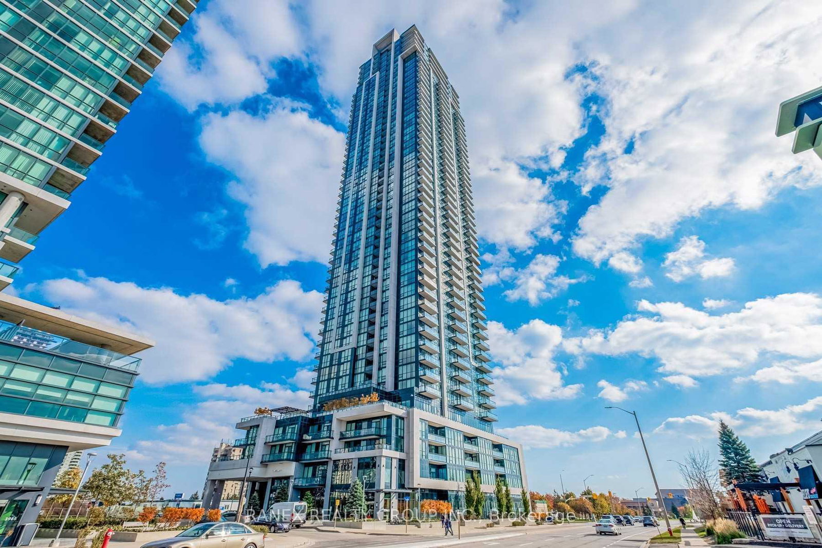 3975-grand-park-drive-mississauga-ontario-w13676278