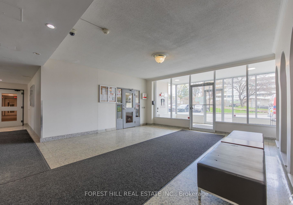 1130-wilson-avenue-toronto-york-ontario-w13676388