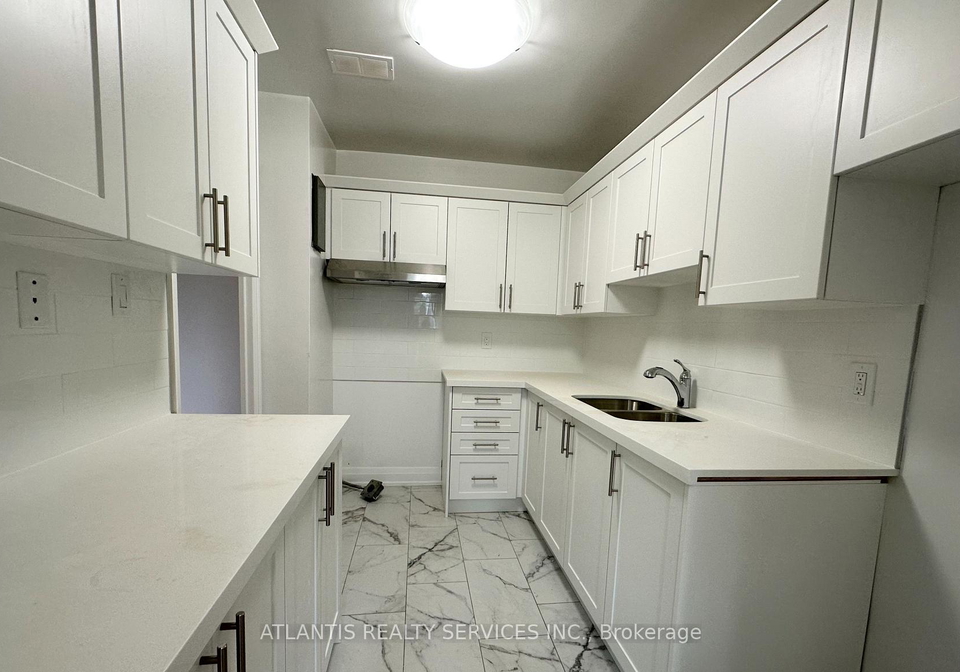 50-east-street-oakville-ontario-w13676400