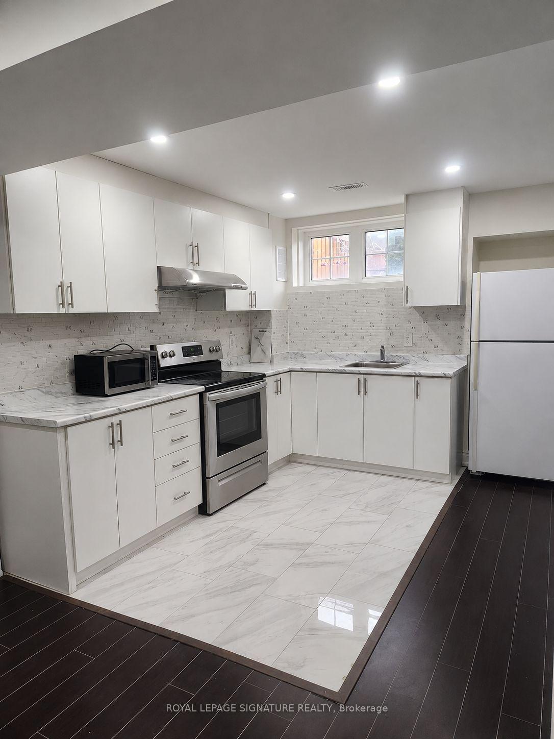 404-nairn-circle-milton-ontario-w13676480