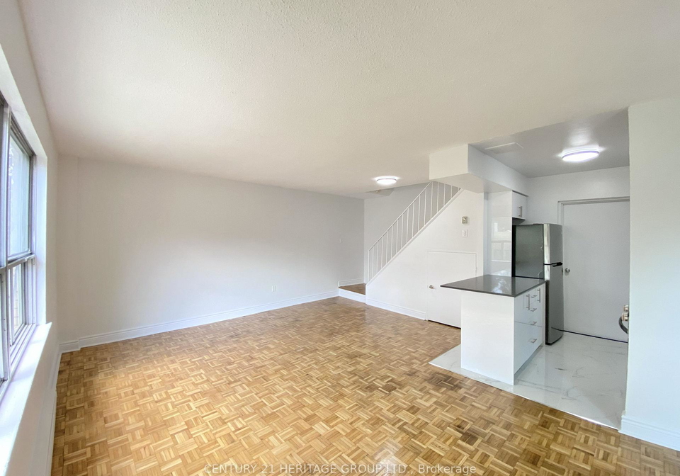 7555-goreway-drive-mississauga-ontario-w13676498