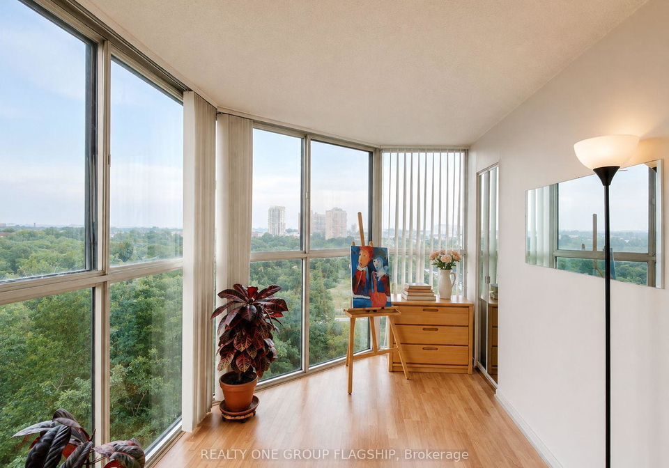 600-rexdale-boulevard-toronto-etobicoke-ontario-w13676666