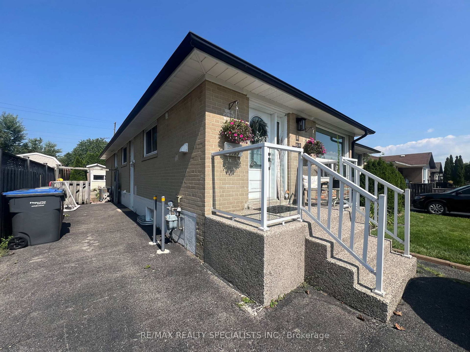 1763-sandgate-crescent-mississauga-ontario-w13676800