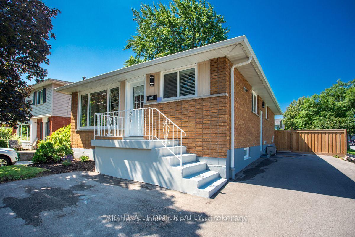 576-turner-drive-burlington-ontario-w13676864