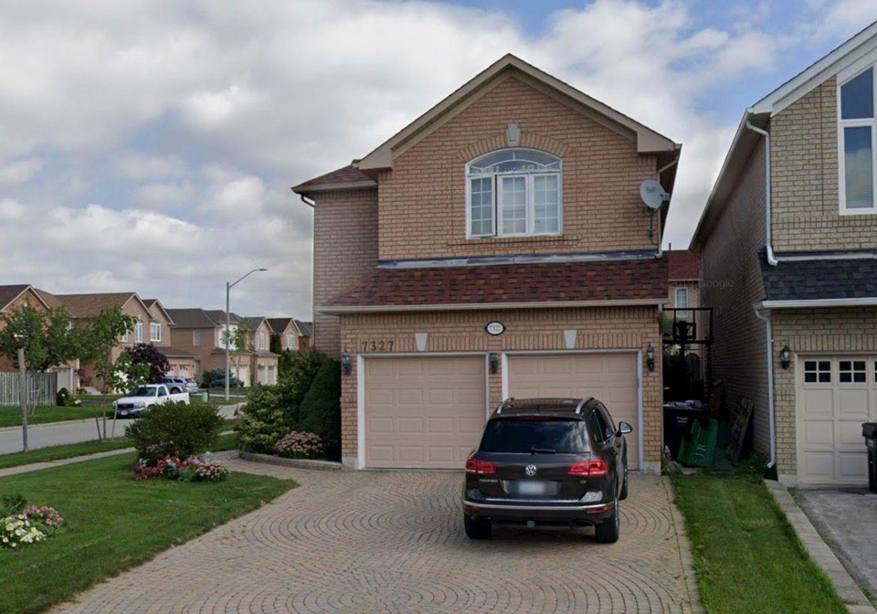 7327-black-walnut-trail-mississauga-ontario-w13676968
