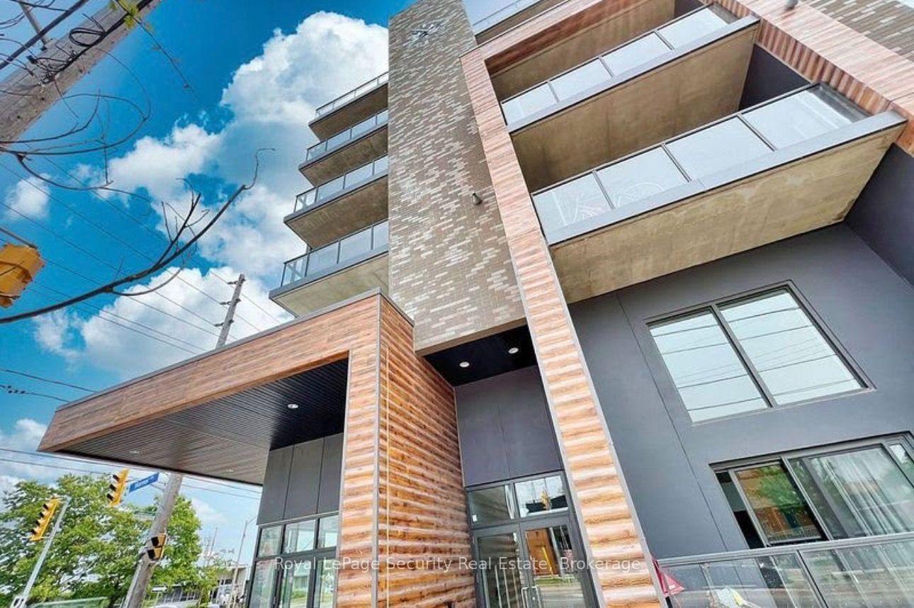 408-browns-line-toronto-etobicoke-ontario-w13677012