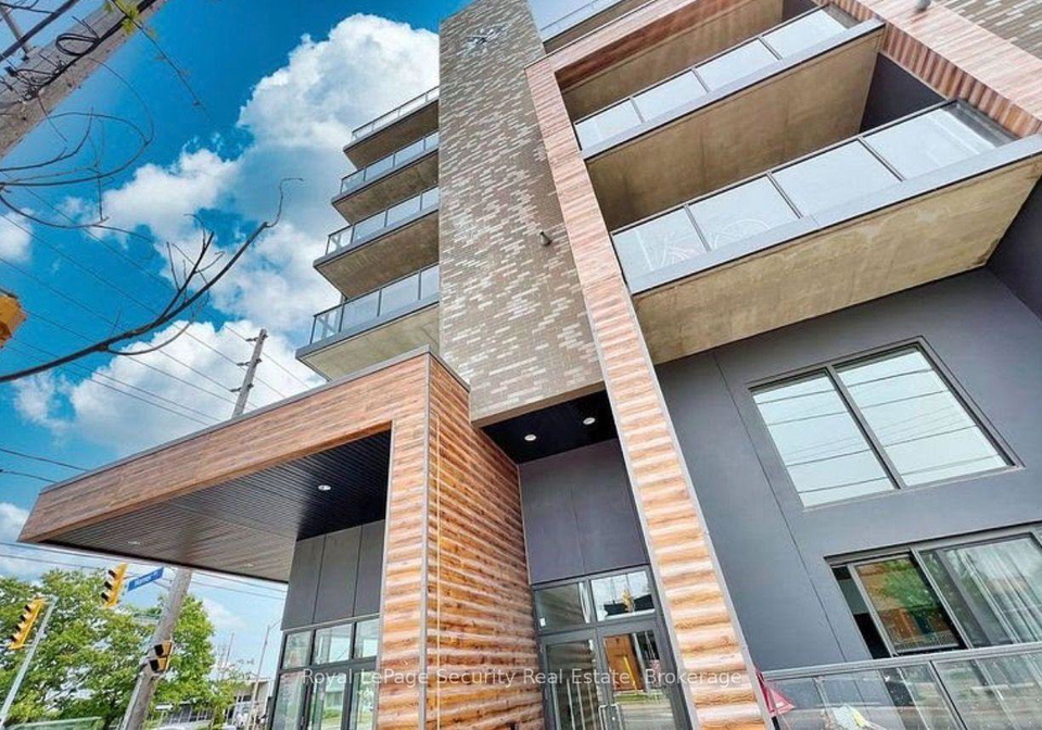 408-browns-line-toronto-etobicoke-ontario-w13677012