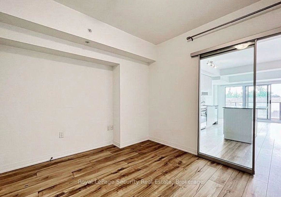 408-browns-line-toronto-etobicoke-ontario-w13677012