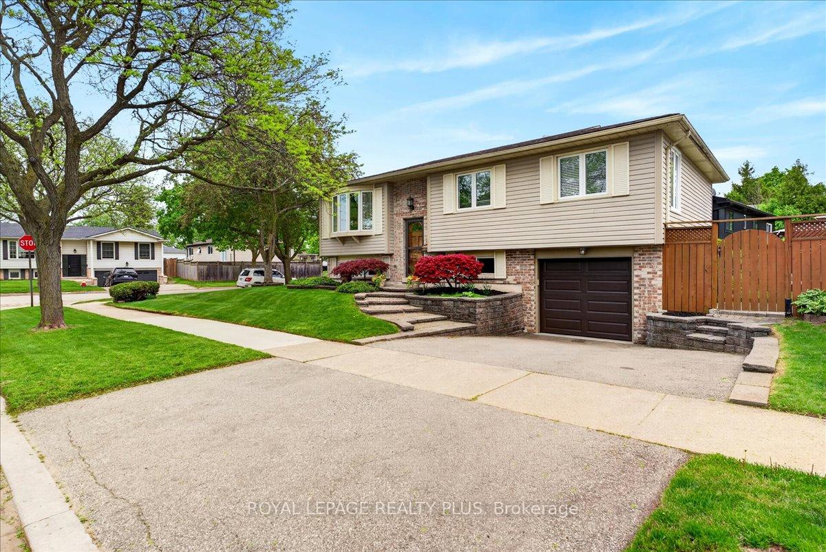 4452-delaney-drive-burlington-ontario-w13677024