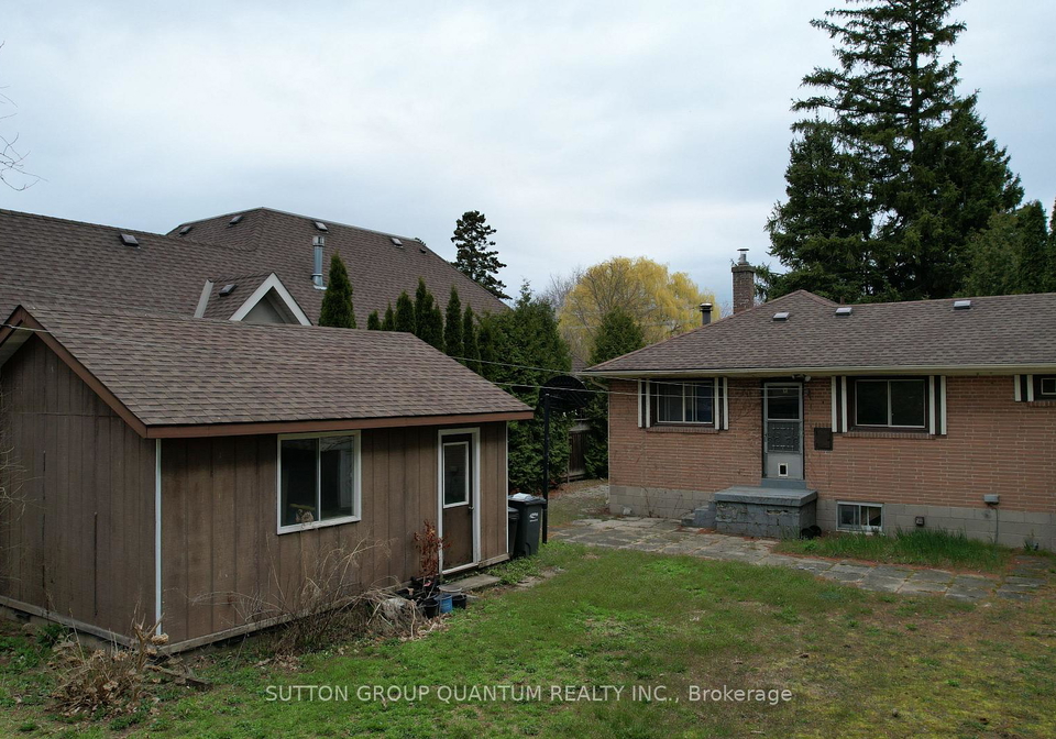 394-maplehurst-avenue-oakville-ontario-w13677028