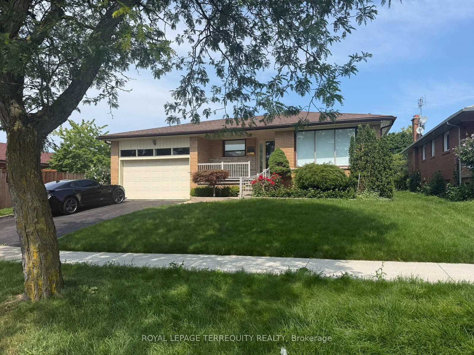 1213-shamir-crescent-mississauga-ontario-w13677066